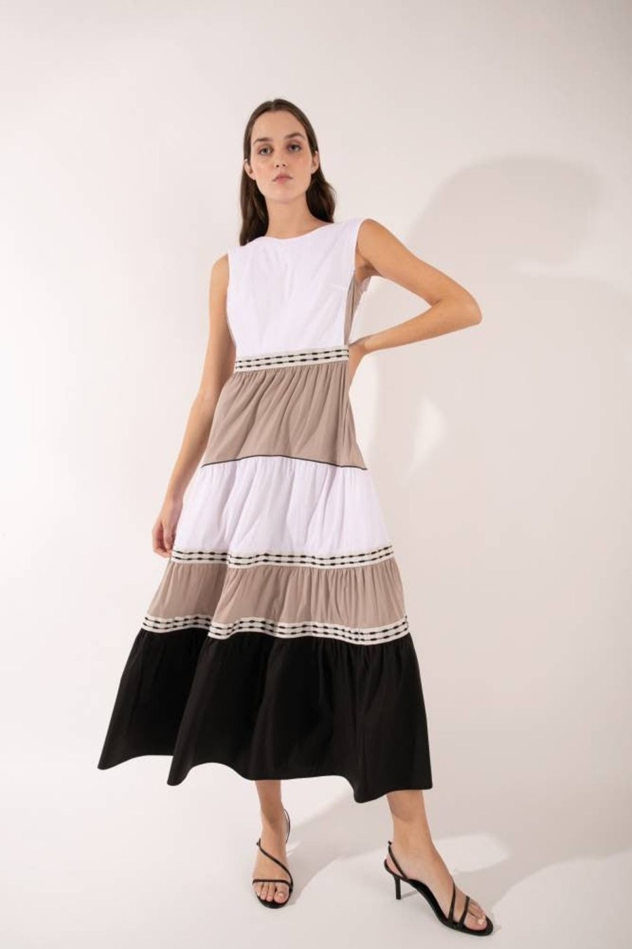 By Product Purotatto | Linen Dress Black White